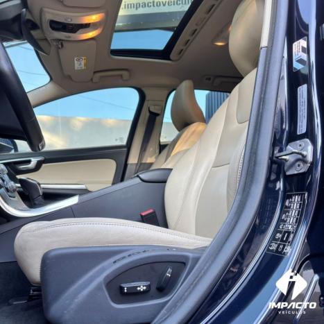VOLVO V60 2.0 4P T4 MOMENTUM AUTOM�TICO, Foto 8