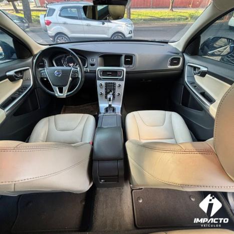 VOLVO V60 2.0 4P T4 MOMENTUM AUTOM�TICO, Foto 9