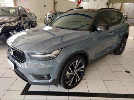 VOLVO XC40 1.5 16V 4P T5 RECHARGE HBRIDO R-DESIGN GEARTRONIC AUTOMTICO, Foto 2