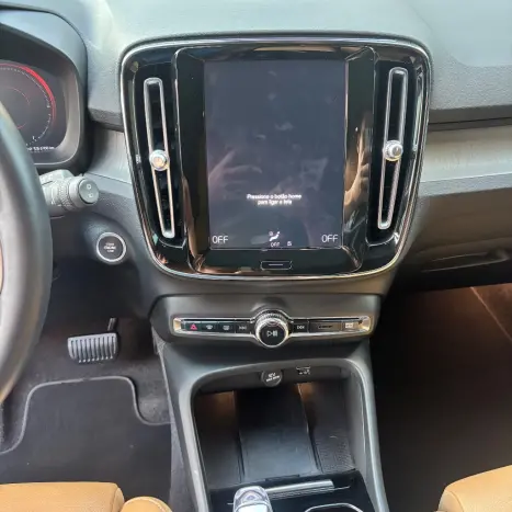 VOLVO XC40 1.5 16V 4P T5 RECHARGE H�BRIDO INSCRIPTION GEARTRONIC AUTOM�TICO, Foto 12