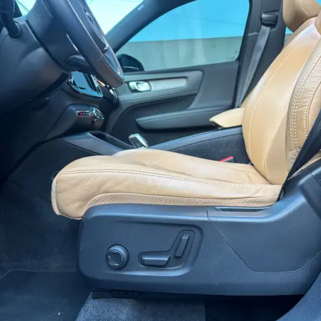 VOLVO XC40 1.5 16V 4P T5 RECHARGE H�BRIDO INSCRIPTION GEARTRONIC AUTOM�TICO, Foto 15