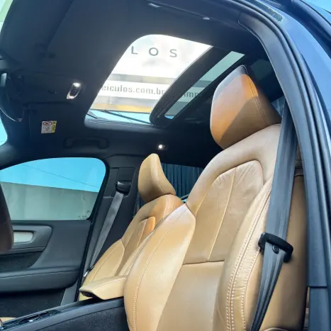 VOLVO XC40 1.5 16V 4P T5 RECHARGE H�BRIDO INSCRIPTION GEARTRONIC AUTOM�TICO, Foto 16