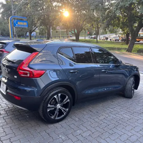 VOLVO XC40 1.5 16V 4P T5 RECHARGE H�BRIDO INSCRIPTION GEARTRONIC AUTOM�TICO, Foto 17