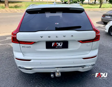 VOLVO XC60 2.0 16V 4P T8 RECHARGE H�BRIDO ULTIMATE DARK AWD TURBO GEARTRONIC AUTOM�TICO, Foto 10