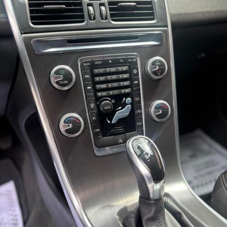 VOLVO XC60 2.0 4P T5 MOMENTUM TURBO AUTOM�TICO, Foto 15