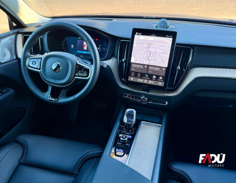 VOLVO XC60 2.0 4P T8 PHEV ULTRA DARK AWD GEARTRONIC AUTOM�TICO, Foto 5