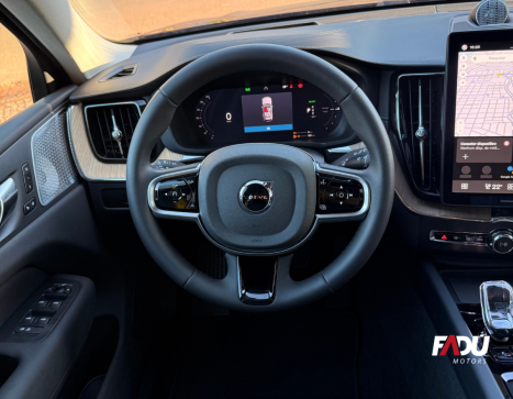 VOLVO XC60 2.0 4P T8 PHEV ULTRA DARK AWD GEARTRONIC AUTOM�TICO, Foto 6