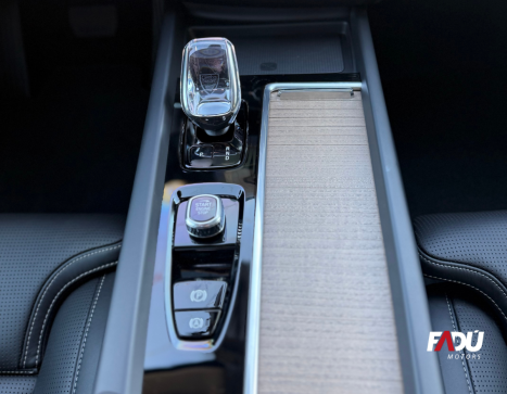 VOLVO XC60 2.0 4P T8 PHEV ULTRA DARK AWD GEARTRONIC AUTOM�TICO, Foto 10