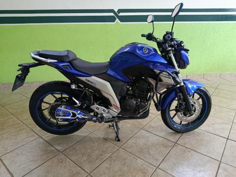 YAMAHA FZ 25 250 Fazer Flex , Foto 2
