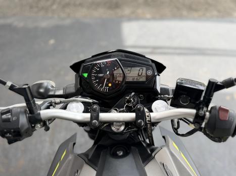 YAMAHA MT-03 300 ABS, Foto 7
