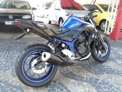 YAMAHA MT-03 300 ABS, Foto 4