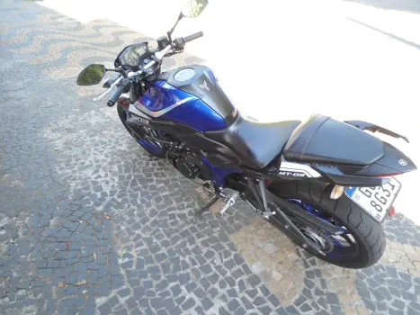 YAMAHA MT-03 300 ABS, Foto 6