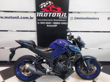 YAMAHA MT-03 300 ABS, Foto 1