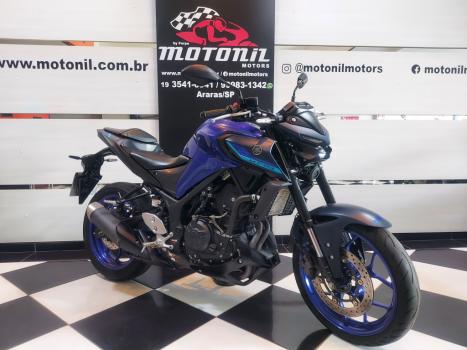 YAMAHA MT-03 300 ABS, Foto 2