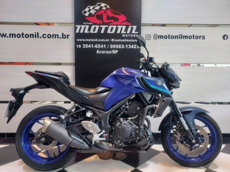 YAMAHA MT-03 300 ABS, Foto 4