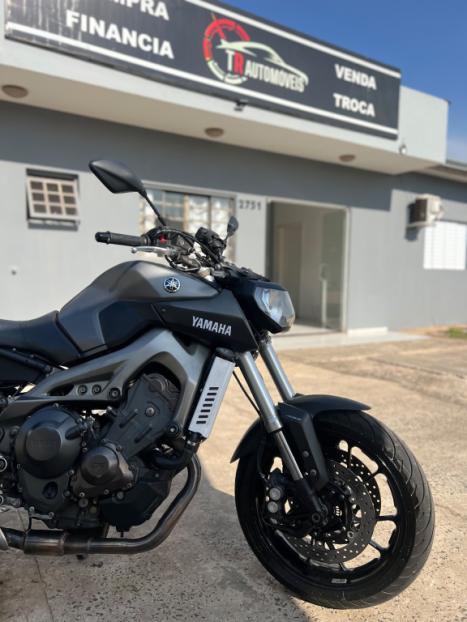 YAMAHA MT-09 Tracer GT 900 , Foto 3