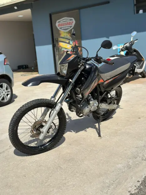 YAMAHA XTZ 250 LANDER, Foto 3