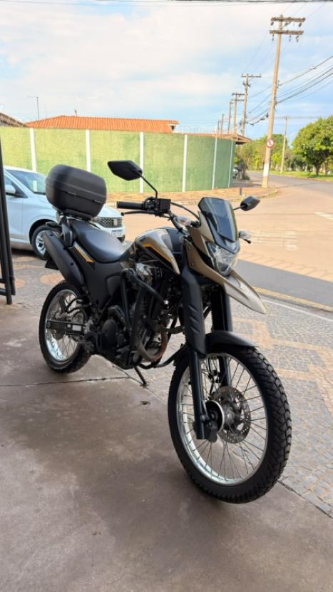 YAMAHA XTZ 250 LANDER, Foto 1