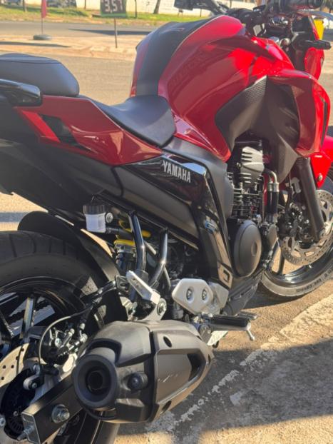 YAMAHA YS Fazer 250 , Foto 2