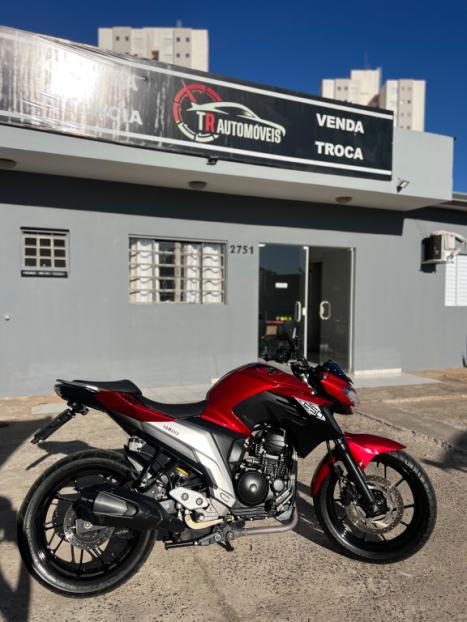 YAMAHA YS Fazer 250 , Foto 1