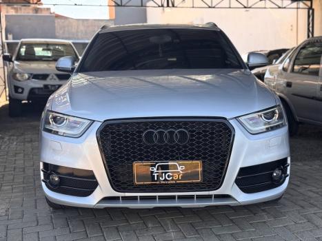 AUDI Q3 2.0 4P TFSI AMBIENTE QUATTRO S-TRONIC AUTOMTICO, Foto 3