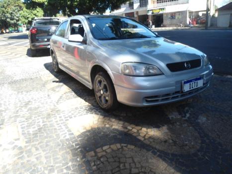 CHEVROLET Astra Hatch 1.8 GL, Foto 2