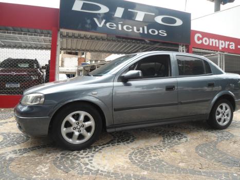 CHEVROLET Astra Sedan 1.8 4P GL, Foto 1