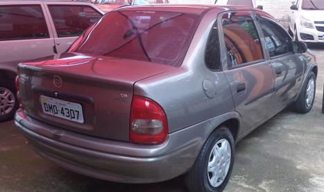 CHEVROLET Classic Sedan 1.6 4P, Foto 4