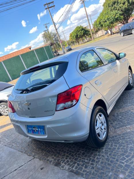 CHEVROLET Onix Hatch 1.0 4P FLEX LT, Foto 6