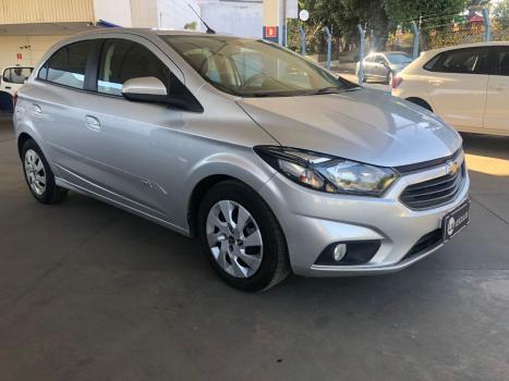 CHEVROLET Onix Hatch 1.4 4P FLEX LT, Foto 2
