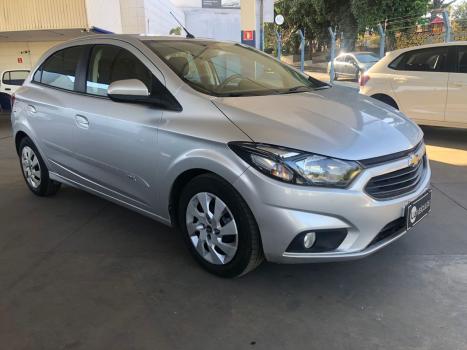 CHEVROLET Onix Hatch 1.4 4P FLEX LT, Foto 3