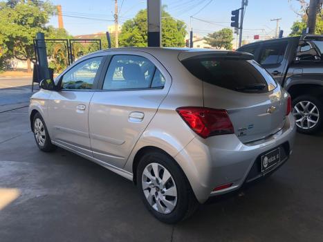 CHEVROLET Onix Hatch 1.4 4P FLEX LT, Foto 9