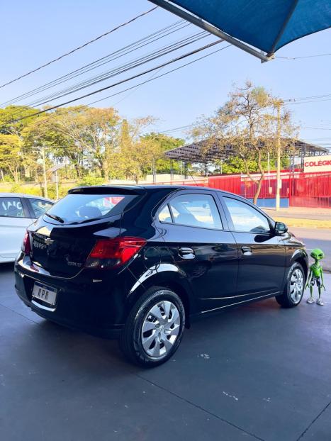 CHEVROLET Onix Hatch 1.4 4P FLEX LT, Foto 6