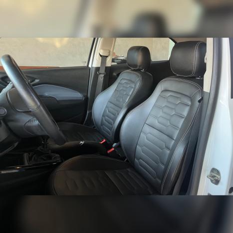 CHEVROLET Onix Hatch 1.4 4P FLEX LTZ, Foto 10