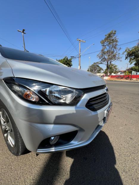 CHEVROLET Onix Hatch 1.0 4P FLEX JOY BLACK, Foto 6
