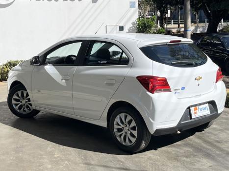 CHEVROLET Onix Hatch 1.4 4P FLEX LT, Foto 5