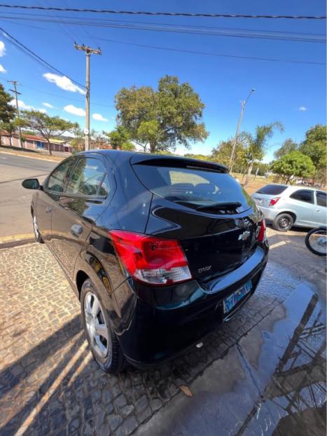 CHEVROLET Onix Hatch 1.0 4P FLEX JOY, Foto 6