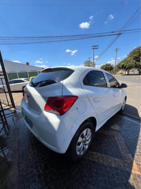 CHEVROLET Onix Hatch 1.0 4P FLEX JOY, Foto 4