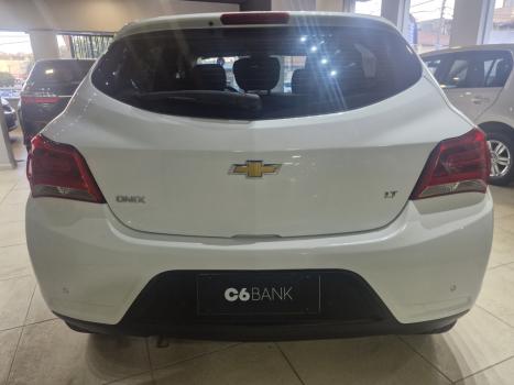 CHEVROLET Onix Hatch 1.0 4P FLEX LT, Foto 4