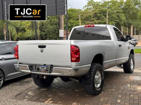 DODGE Ram 5.9 I6 24V 2500 SLT 4X4 CABINE SIMPLES HAVE DUTY TURBO DIESEL AUTOMTICO, Foto 2