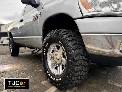 DODGE Ram 5.9 I6 24V 2500 SLT 4X4 CABINE SIMPLES HAVE DUTY TURBO DIESEL AUTOMTICO, Foto 7