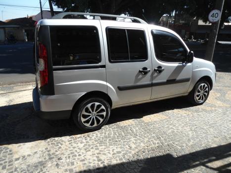 FIAT Doblo 1.8 16V 4P FLEX ESSENCE 7 LUGARES, Foto 3