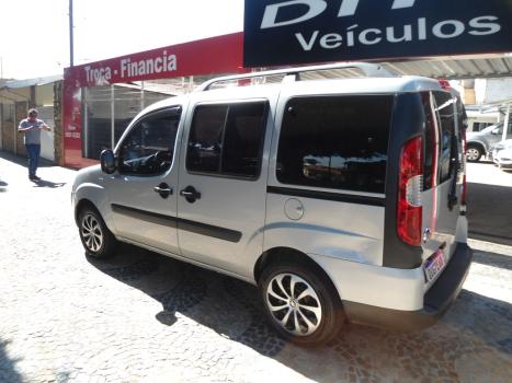 FIAT Doblo 1.8 16V 4P FLEX ESSENCE 7 LUGARES, Foto 4