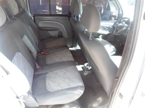 FIAT Doblo 1.8 16V 4P FLEX ESSENCE 7 LUGARES, Foto 7