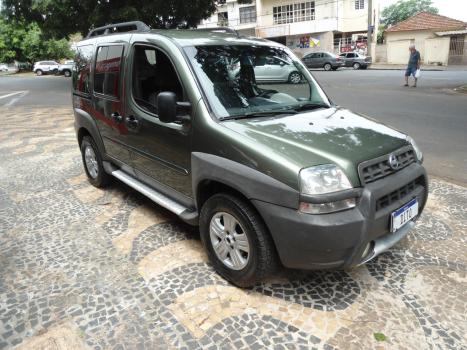 FIAT Doblo 1.8 4P FLEX ADVENTURE 6 LUGARES, Foto 2