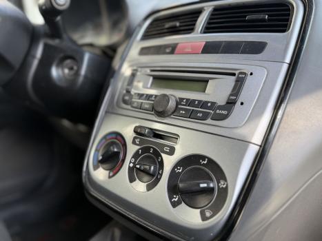 FIAT Punto 1.4 4P ATTRACTIVE FLEX, Foto 16