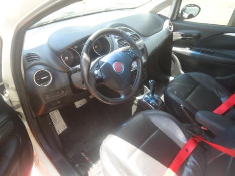 FIAT Punto 1.8 4P FLEX SPORTING DUALOGIC AUTOMATIZADO, Foto 3