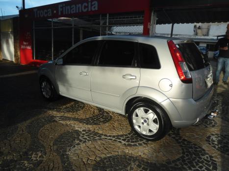 FORD Fiesta Hatch 1.0 4P FLEX, Foto 4