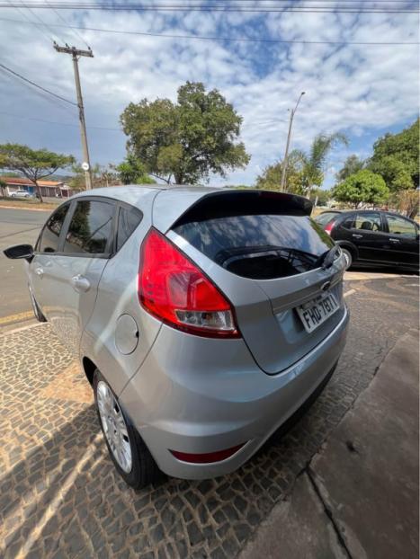 FORD Fiesta Hatch 1.5 16V 4P SE FLEX, Foto 6