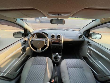 FORD Fiesta Hatch 1.0 4P FLEX, Foto 10